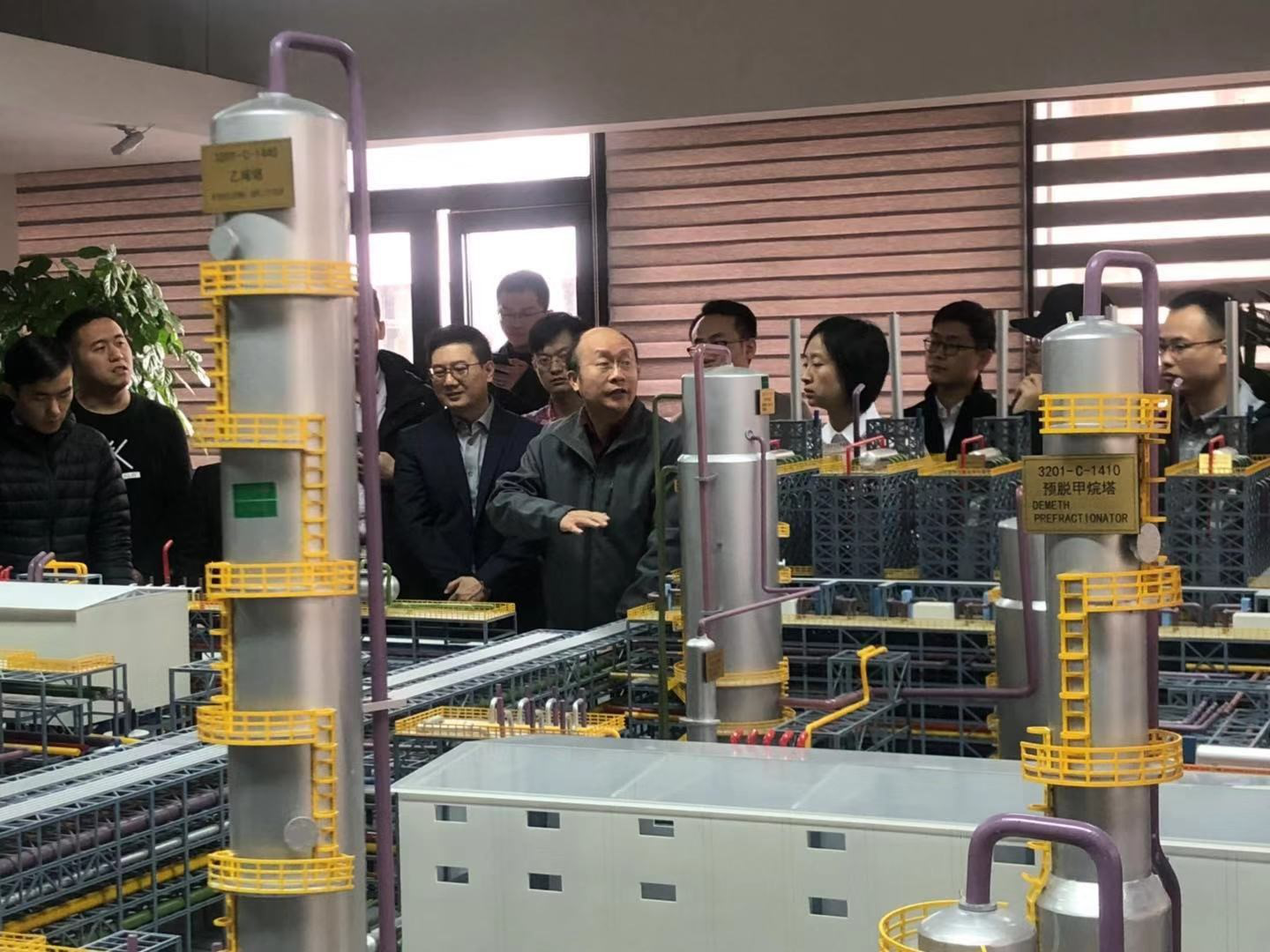 清华大学MEM团队一行参访创世大发